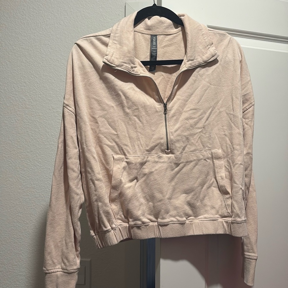 Vuori lightweight crop quarter zip